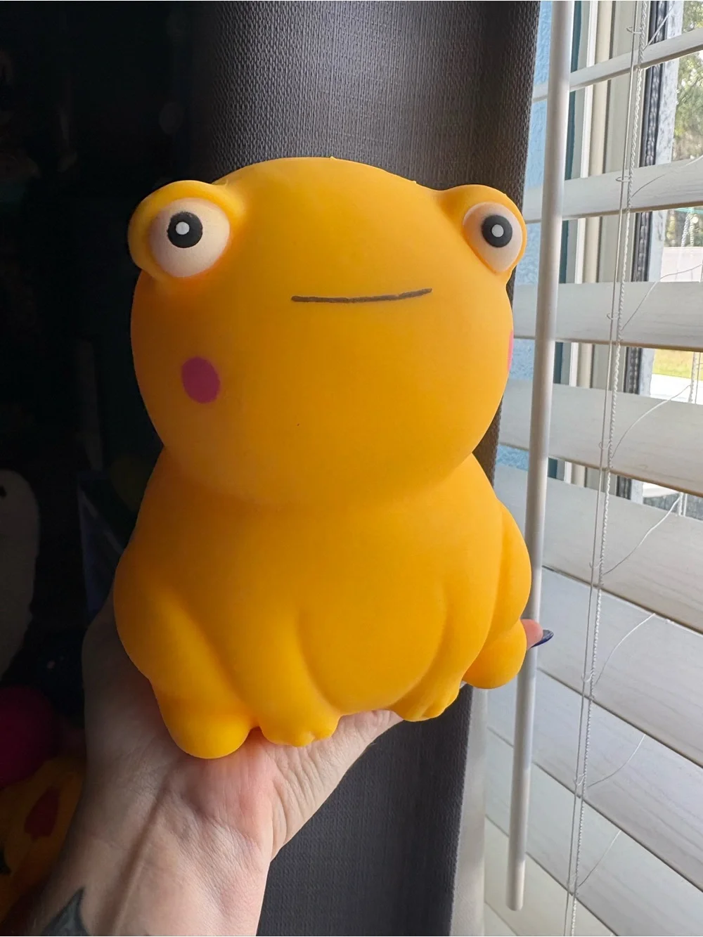Jumbo yellow frog squishy
